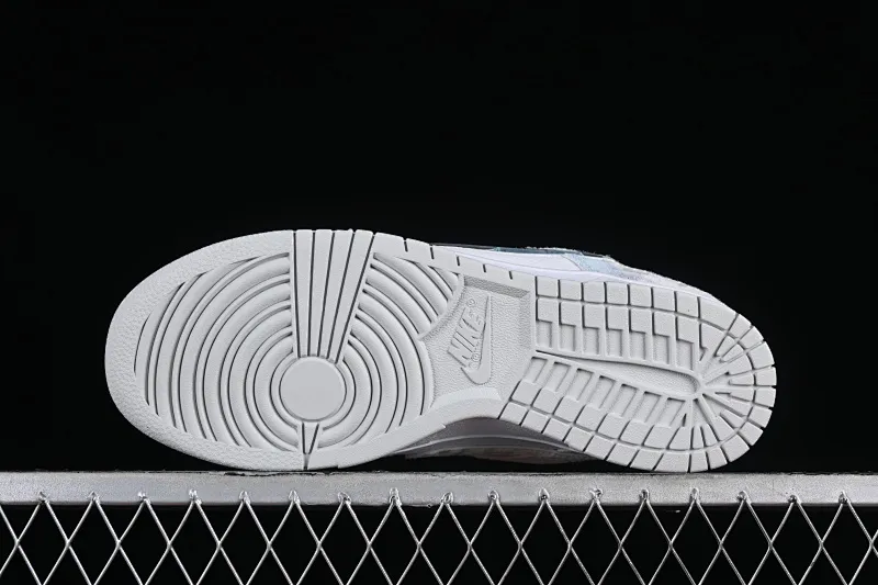 All categories Nk SB Dunk series Nk SB Dunk Low low-top sneakers J version Nk Dunk Low CNY Year of the Dragon Limited New Chinese style customization Steam Puppet-Third Prince Ao Bing SB low-top casual sneakers DV0831-101